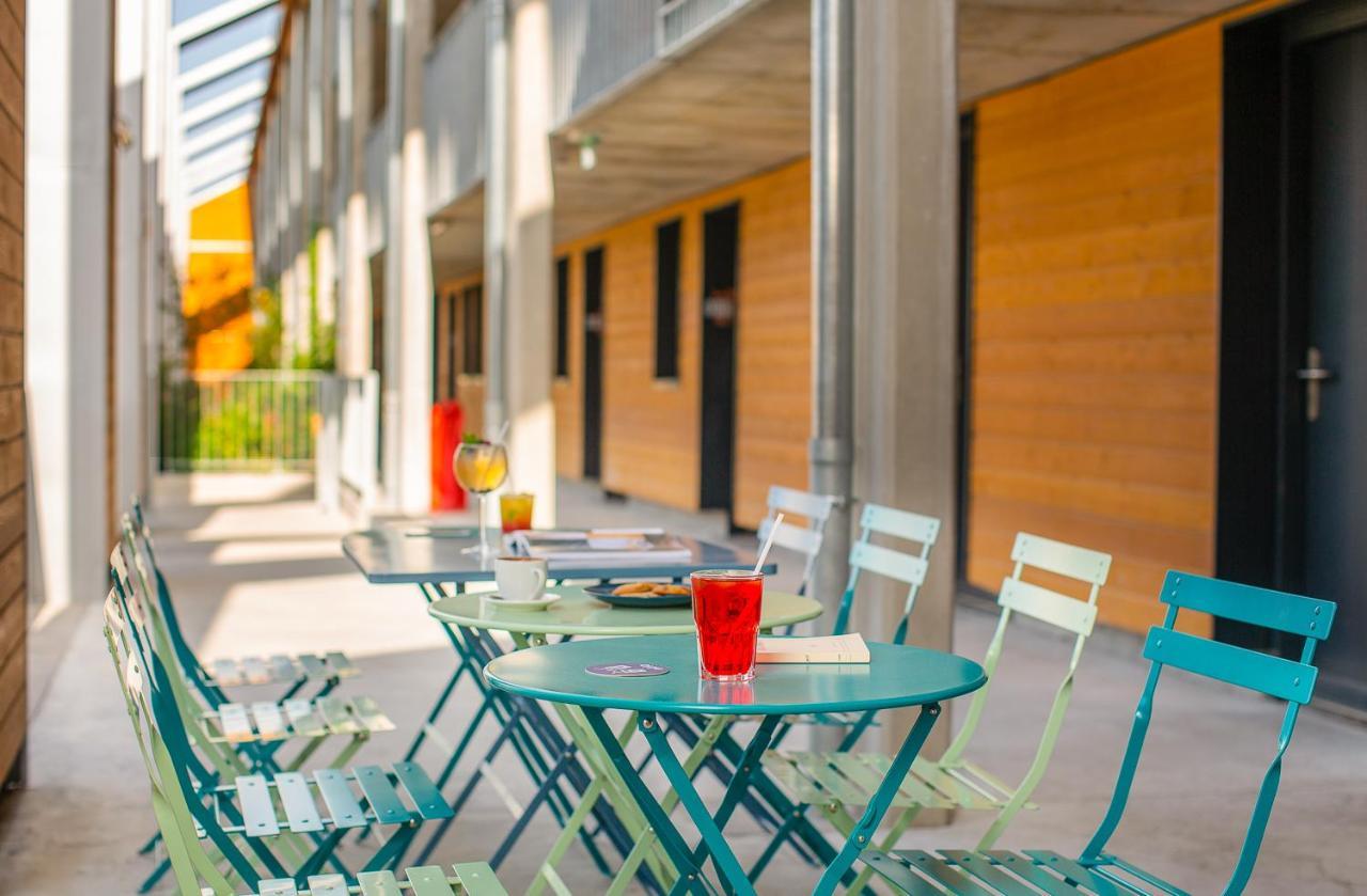 Eklo Bordeaux Centre Bastide Hotel Екстериор снимка
