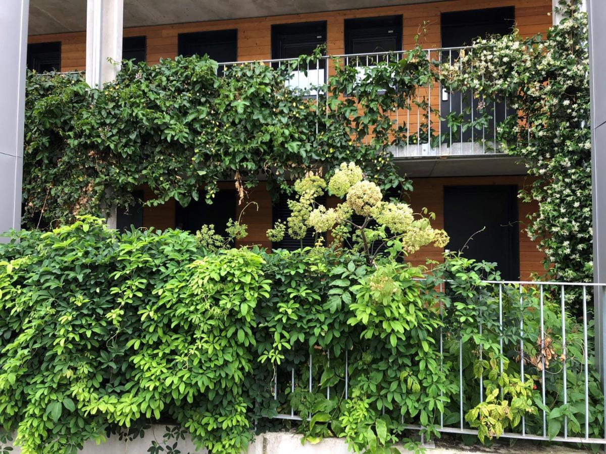 Eklo Bordeaux Centre Bastide Hotel Екстериор снимка