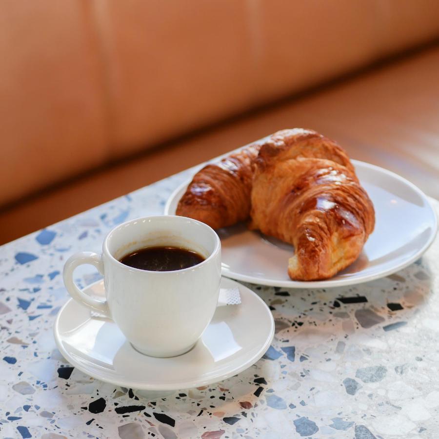 Eklo Bordeaux Centre Bastide Hotel Екстериор снимка