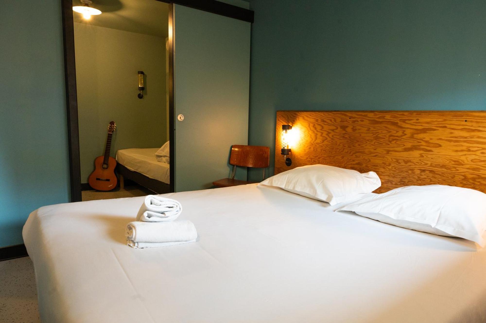 Eklo Bordeaux Centre Bastide Hotel Екстериор снимка