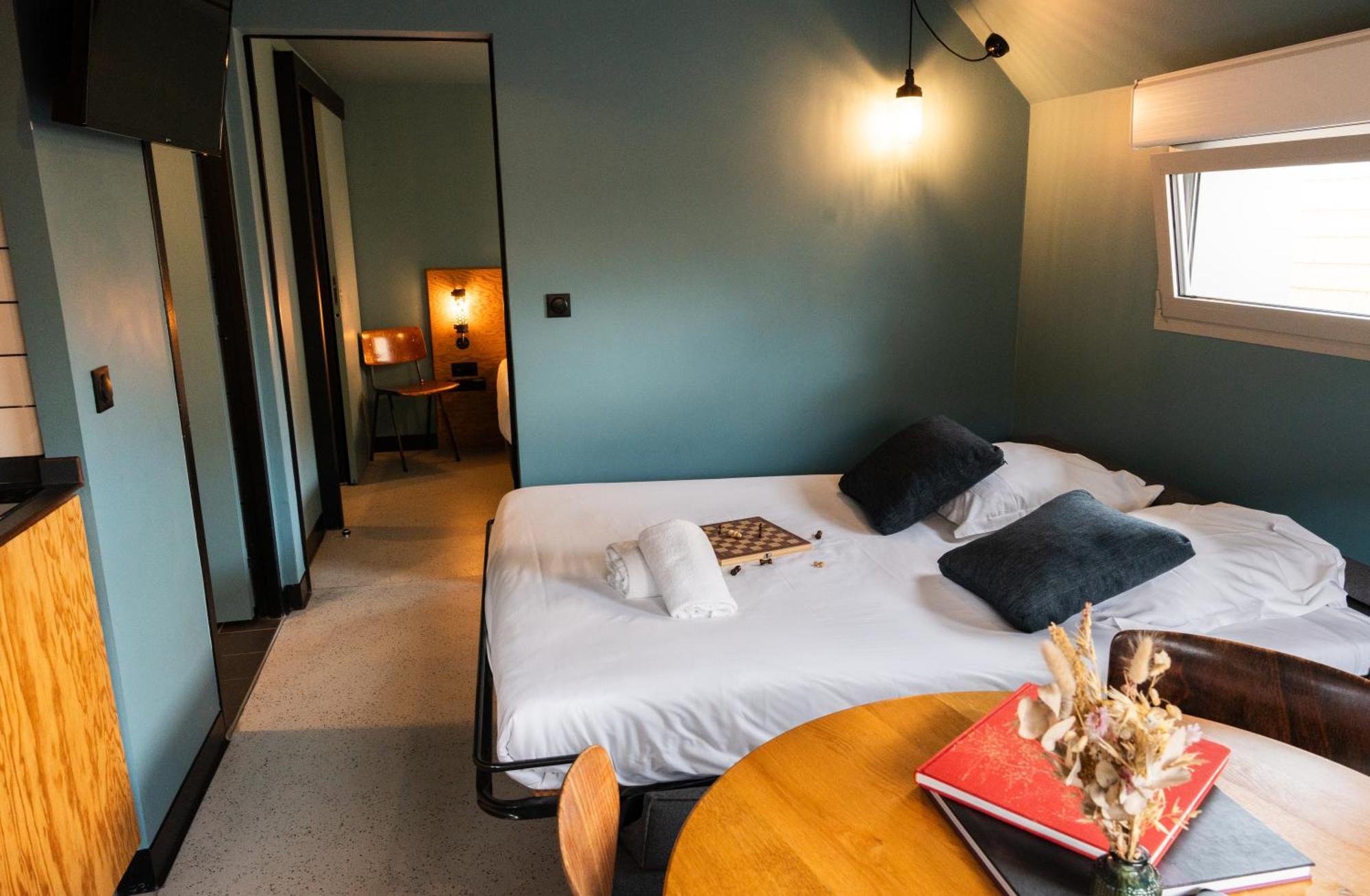 Eklo Bordeaux Centre Bastide Hotel Екстериор снимка